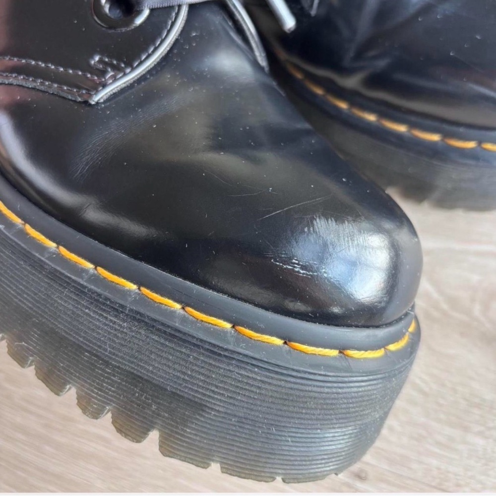 Dr. Martens Holly Black Platform
Oxford - Picture 3 of 4
